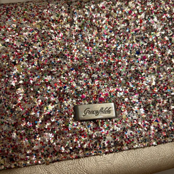 Grace Adele sparkle clutch with removable chain strap! - Picture 6 of 8